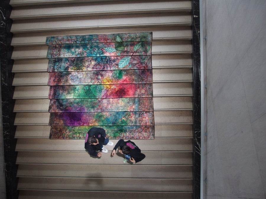 Chloé Quenum, Circuit III, 2014. Kashan carpet, faded and colored, 280 x 400 cm. Exhibition view of Period Room, Palais de Tokyo, Paris, 2014. Courtesy Chloé Quenum.