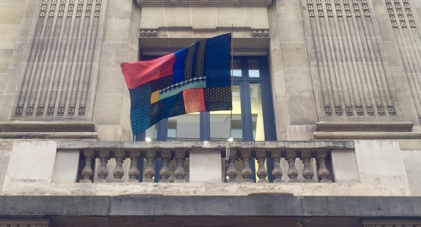 Photo: Pierre Leguillon, « Drapeau des gueux », Paris, 2019